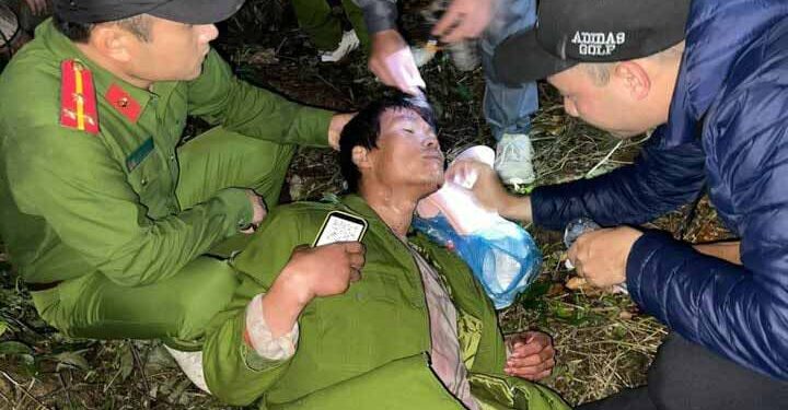 Nạn nhân được tìm thấy trong tình trạng bị vỡ xương quai hàm, mất nhiều máu, hạ thân nhiệt. (Ảnh: CACC)