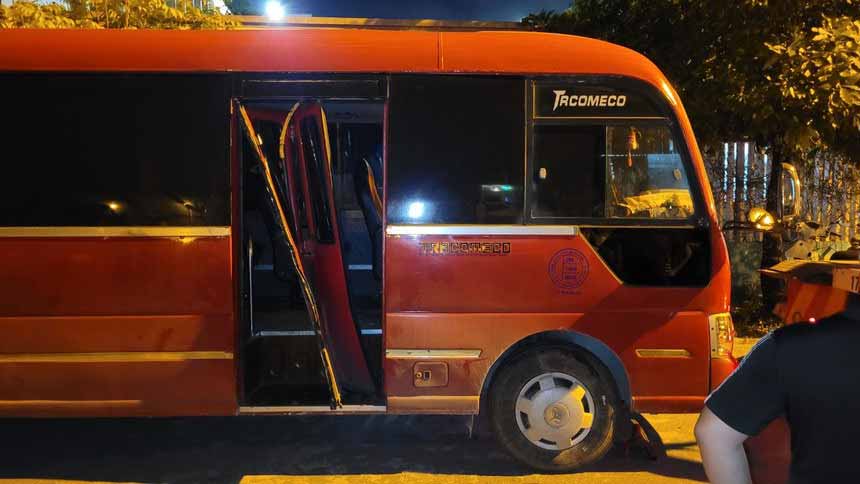 Khởi tố vụ án bé trai 5 tuổi tử vong vì bị bỏ quên trên xe đưa đón